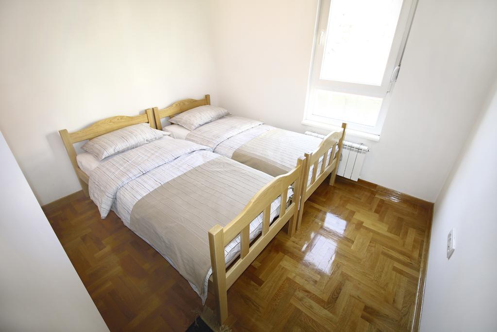 Shining Apartment Белград Екстериор снимка