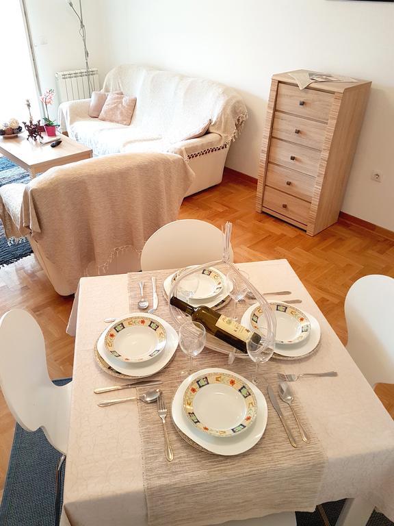 Shining Apartment Белград Екстериор снимка